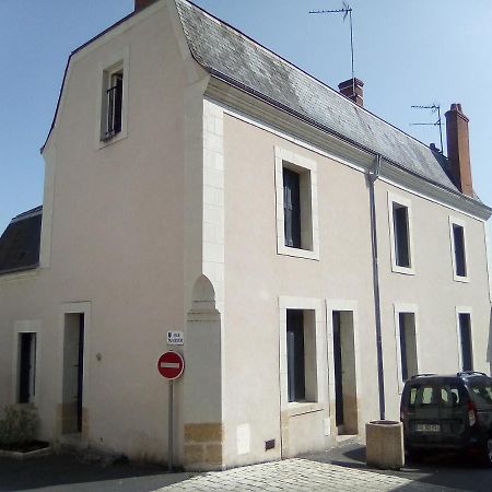 Escale Tourangelle Apartment Monts Exterior photo
